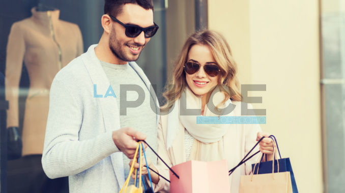 shopping compere acquisti saldi