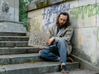 povero povertà barbone senzatetto