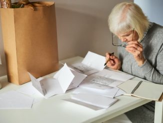 caro bollette pensione pagamenti